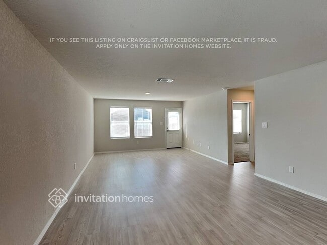 Foto del edificio - 4330 Rapids Way