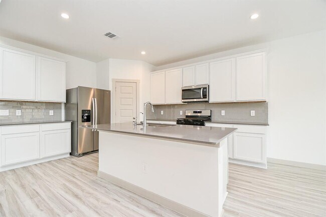 Foto del edificio - 3415 Harper Mdw Ln
