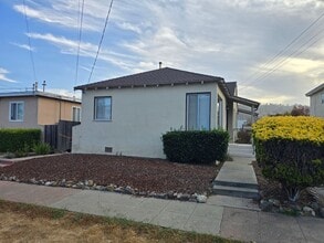 Building Photo - 1664 San Benito St