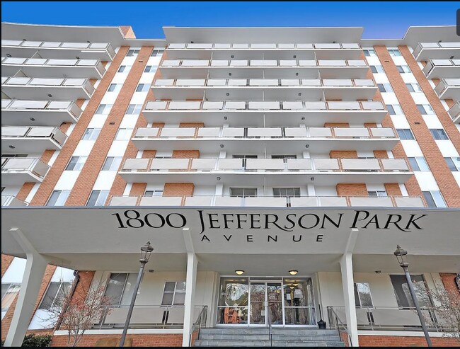 Foto del edificio - 1800 Jefferson Park Ave