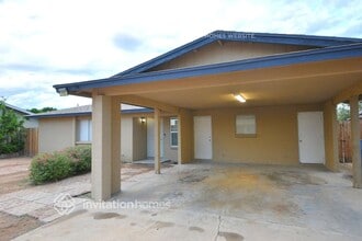 Building Photo - 1102 W Helena Dr