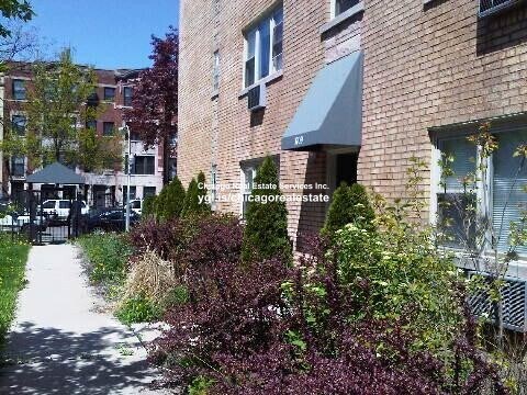 Foto del edificio - 1707 W Estes Ave