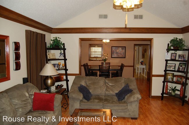 Building Photo - 1618 Timber Creek Dr