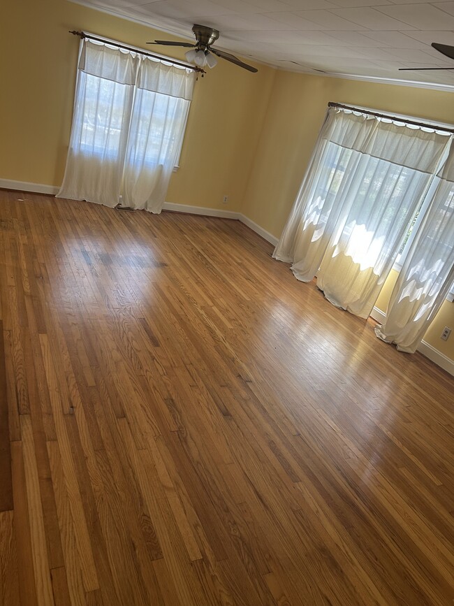 Building Photo - 360 Aiken Rd