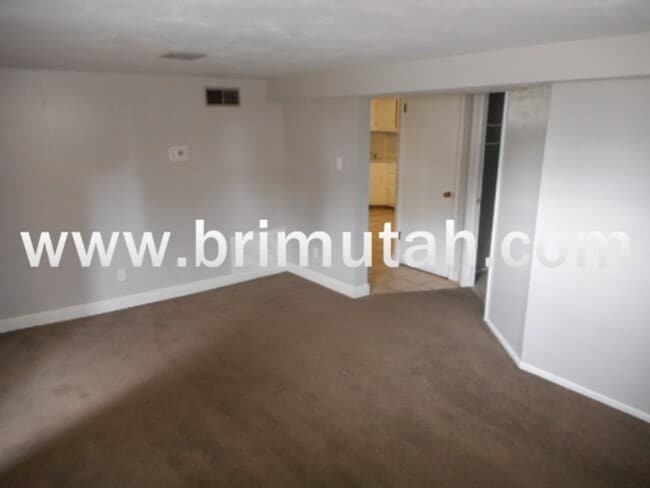 Foto del edificio - 2637 S Kenwood St