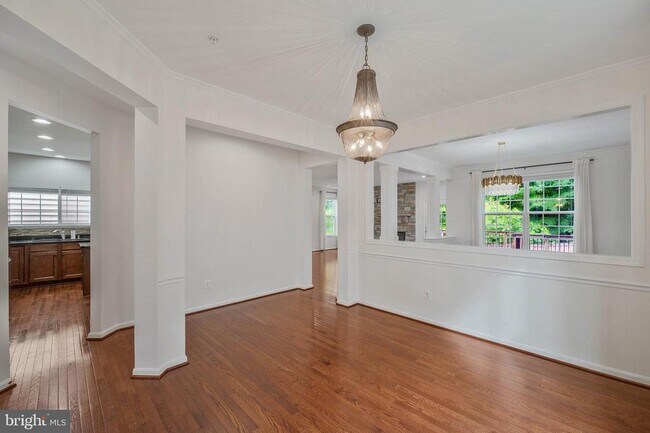 Building Photo - 3461 Eagle Ridge Dr