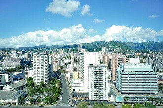 Building Photo - 1555 Kapiolani Blvd