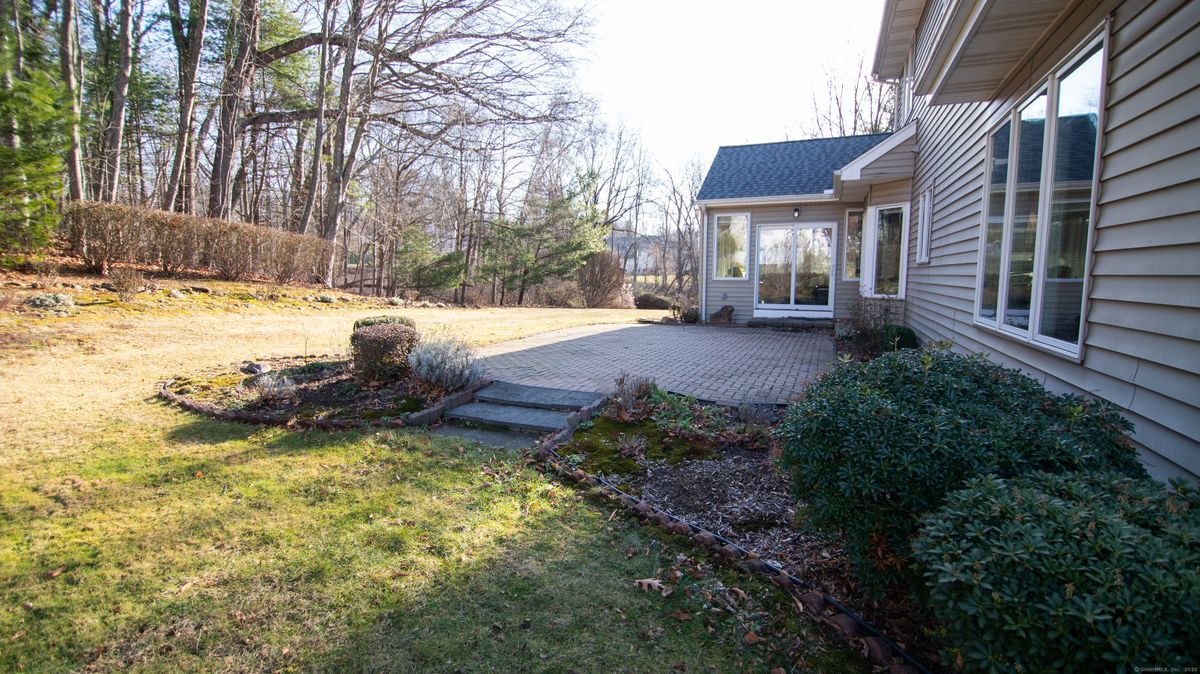 Primary Photo - 54 Winchester Dr