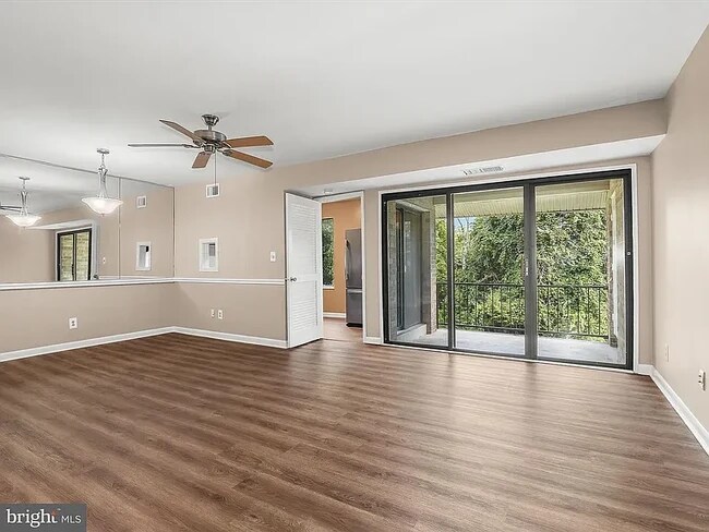 Foto del edificio - 5478 Cedar Ln