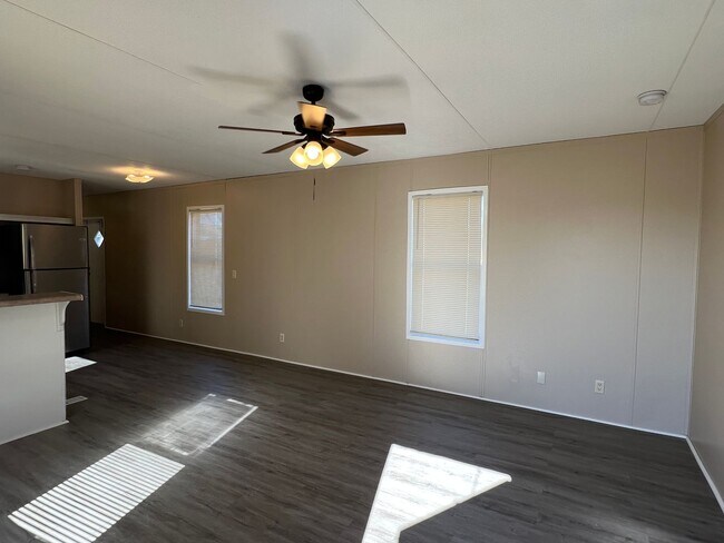 Building Photo - Wide Open Spaces