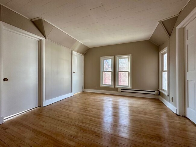 Foto del edificio - Beautiful 5 Bedroom House in St.Paul!