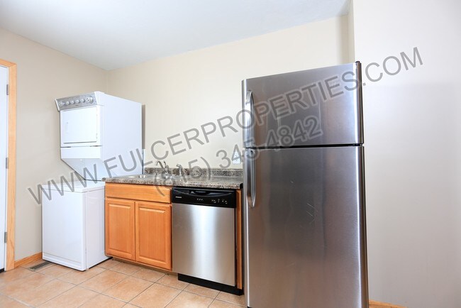 Foto del edificio - 7808 Randy Rd