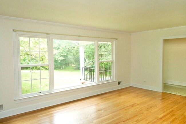 Foto del edificio - 4419 Dickerson Rd