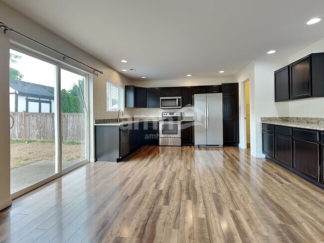 Foto del edificio - 1728 178th St Ct E