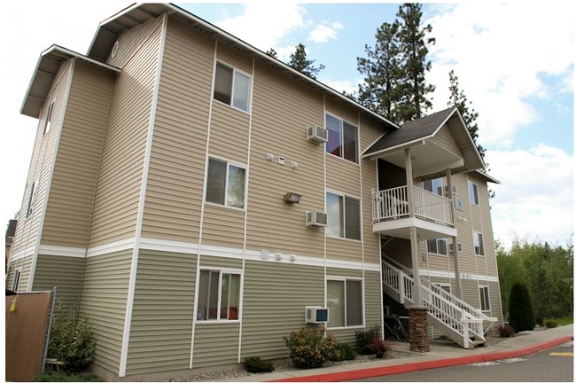 Boulders Apartments - Boulder Apartments