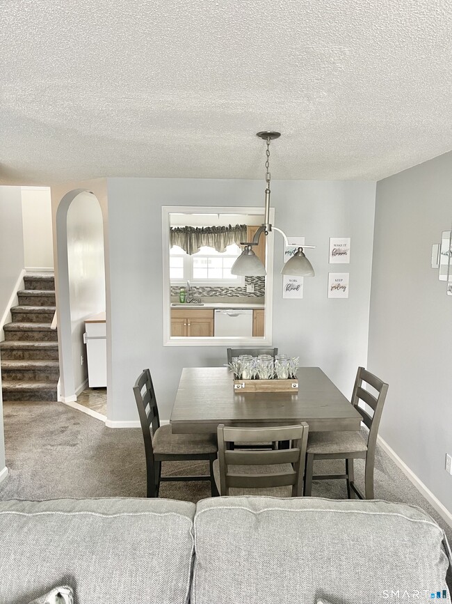 Building Photo - 2390 State St