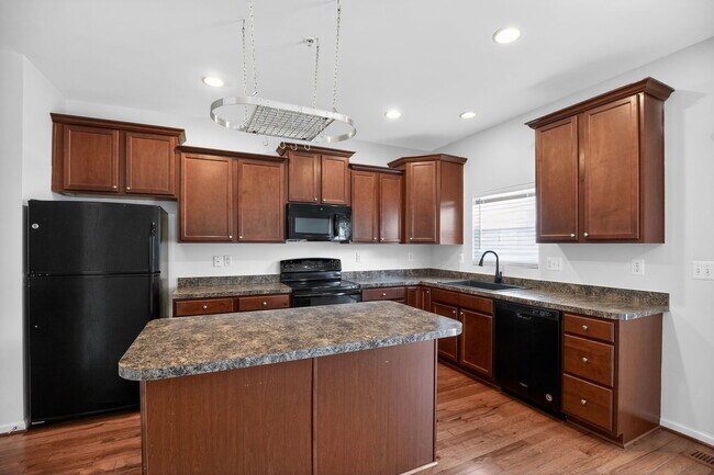 Foto del edificio - 2864 Hedgerow Pl
