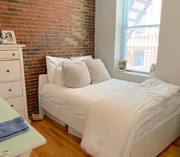 Images are representative samples of the advertised unit. Actual units shown during tours may differ - 42 Warwick St