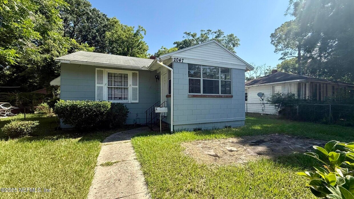 Foto principal - 2047 W 16th St