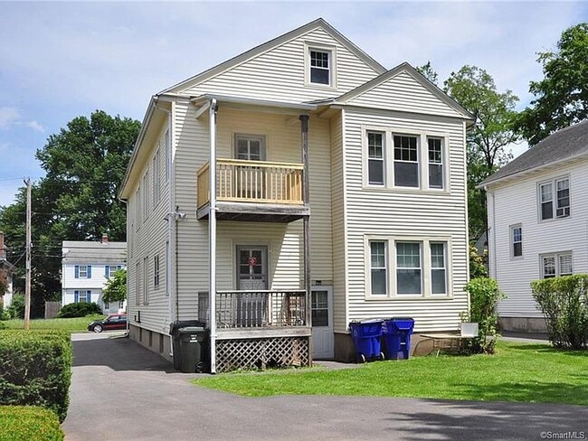Building Photo - 49 Dover Rd