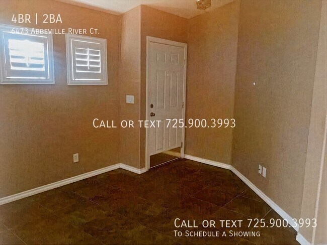 Foto del edificio - 4 Bedroom House, Backyard, Open Floor Plan...