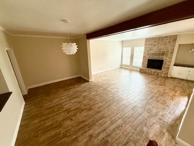 Building Photo - 1609 Saxony Ln