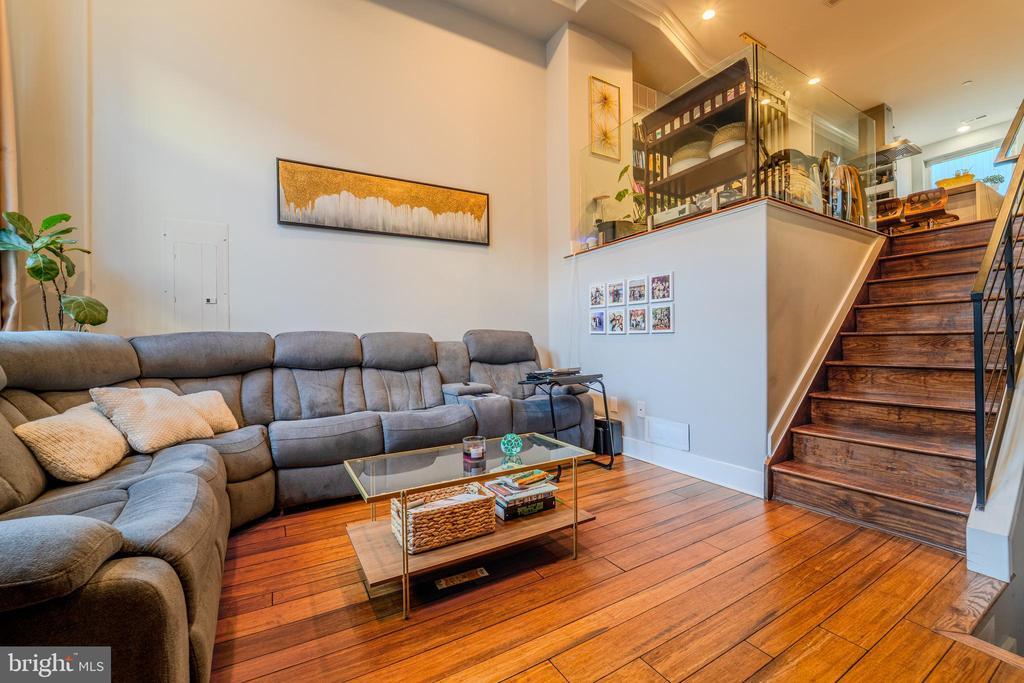 Foto principal - 617 McClellan St