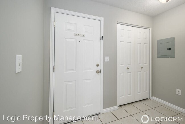 Foto del edificio - 2 br, 2 bath House - 1205 E. Privet Drive ...