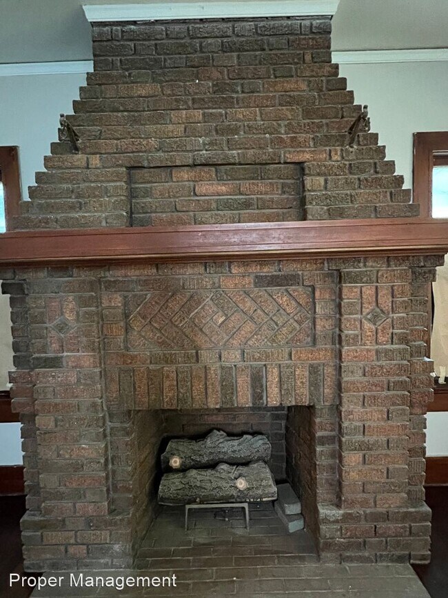 Foto del edificio - 3 br, 2 bath House - 111 Delaware Ave