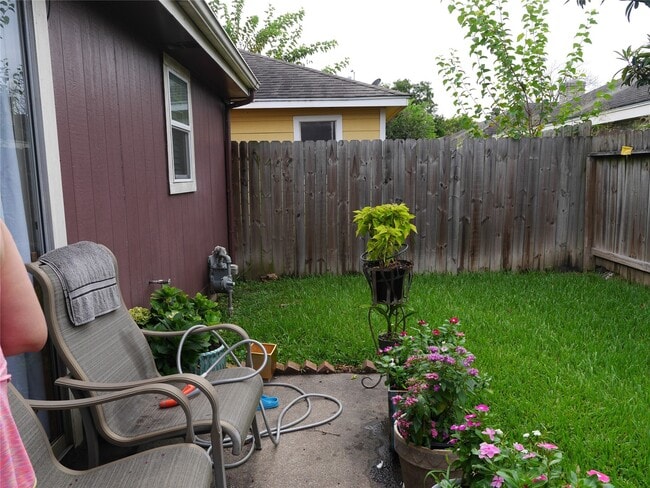 Foto del edificio - 11562 Willwood Dr