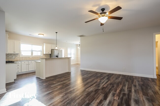 Building Photo - 519 Airedale Trail