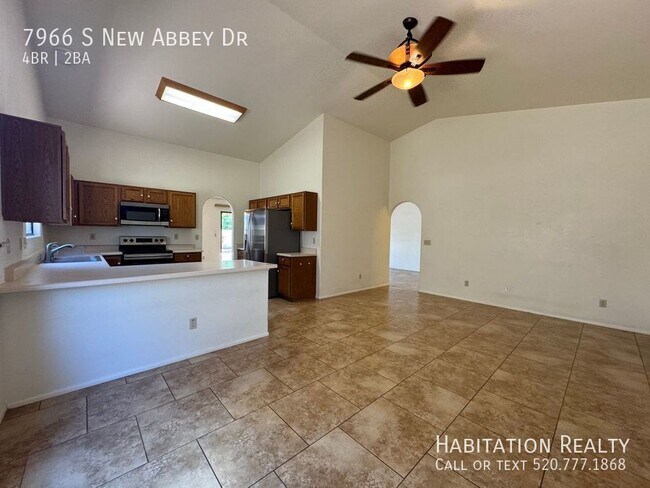 Foto del edificio - 7966 S New Abbey Dr