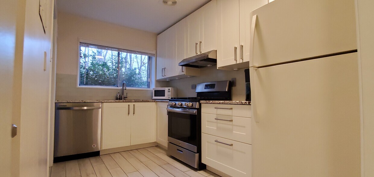 10643 Montrose Ave Unit 2A, Bethesda, MD 20814 Condo for Rent in Bethesda, MD