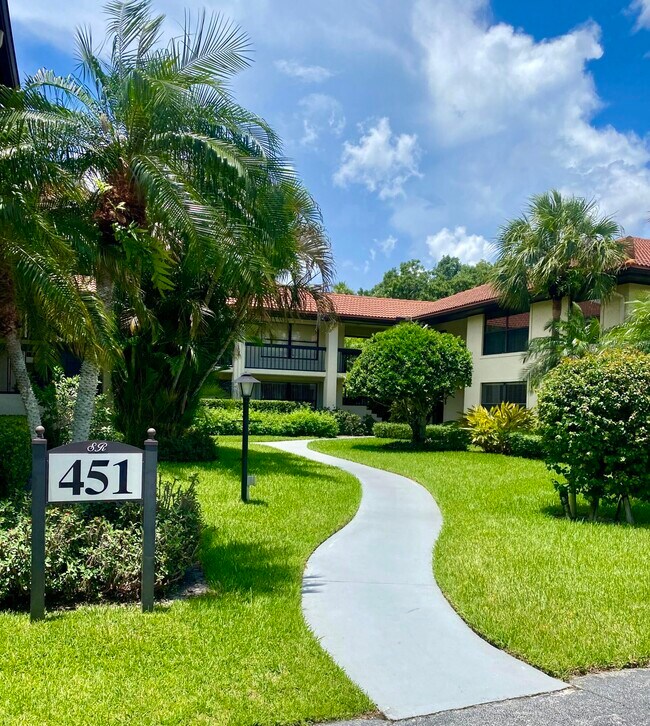 Foto del edificio - 451 SW South River Dr