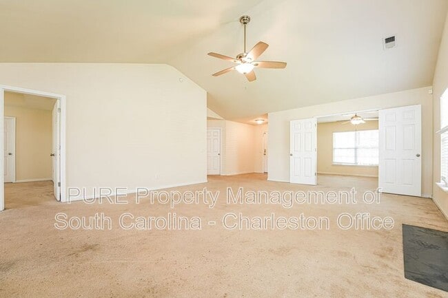 Building Photo - 318 Deep River Rd