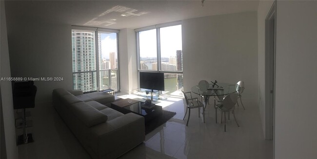 Foto del edificio - 1060 Brickell Ave