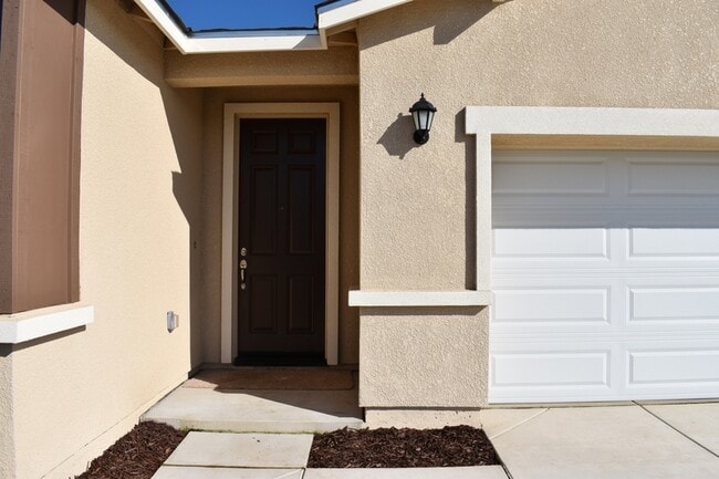 Building Photo - 188 Squaw Vly Dr