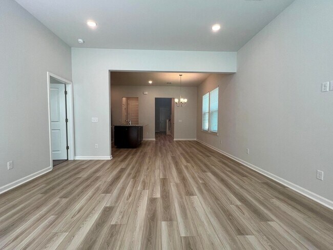 Foto del edificio - 4008 Flatiron Dr