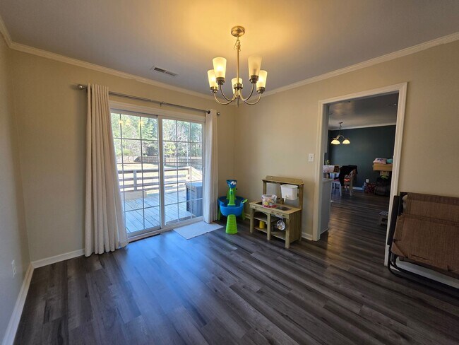 Foto del edificio - Close to Base, Far from the Traffic – 4BR Home Near MCAS New River