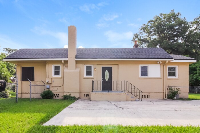 Foto principal - 478 W 63rd St