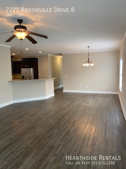 Building Photo - 3 Bed 2 Bath Townhouse in Cobblestone
