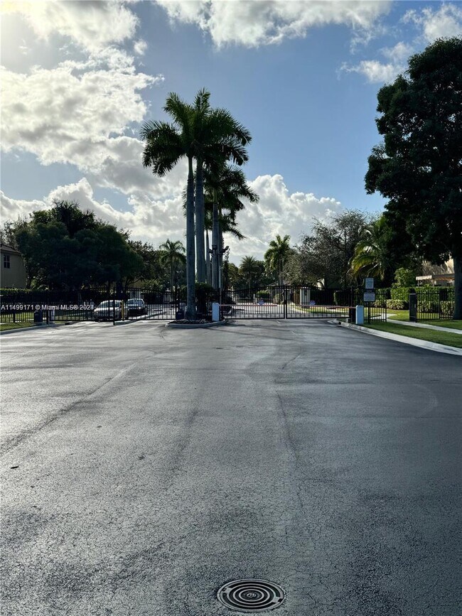 Foto del edificio - 4100 NE 24th Dr