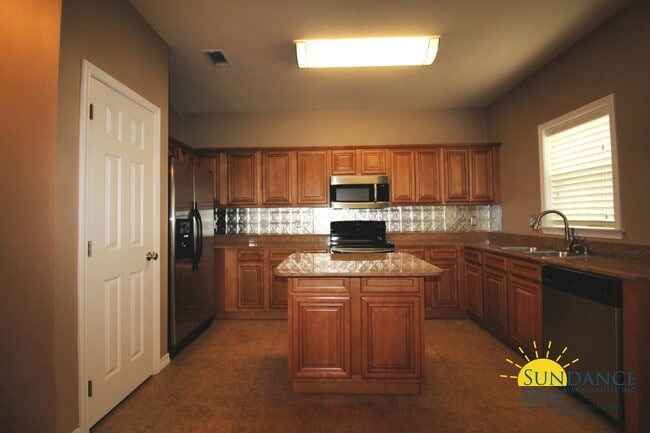 Foto del edificio - Beautiful 3 Bedroom Townhouse in Fort Walton
