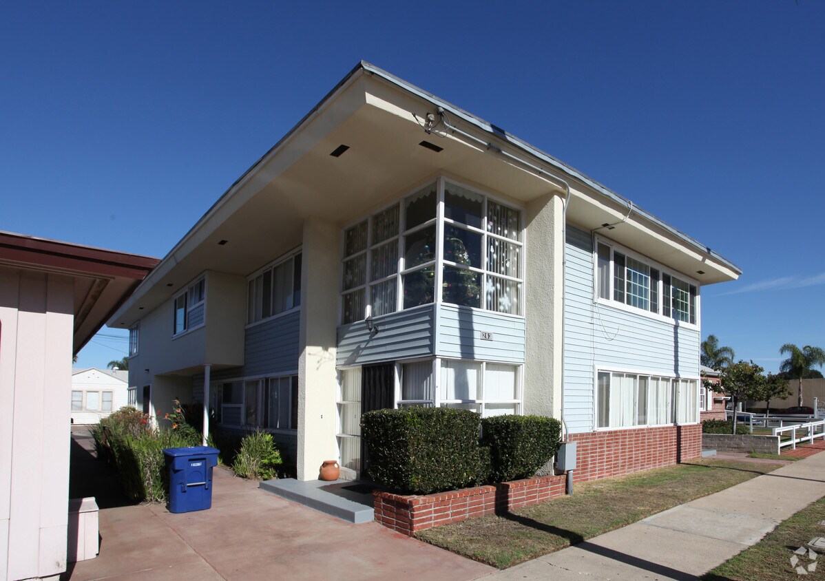 Primary Photo - 261-263 F St