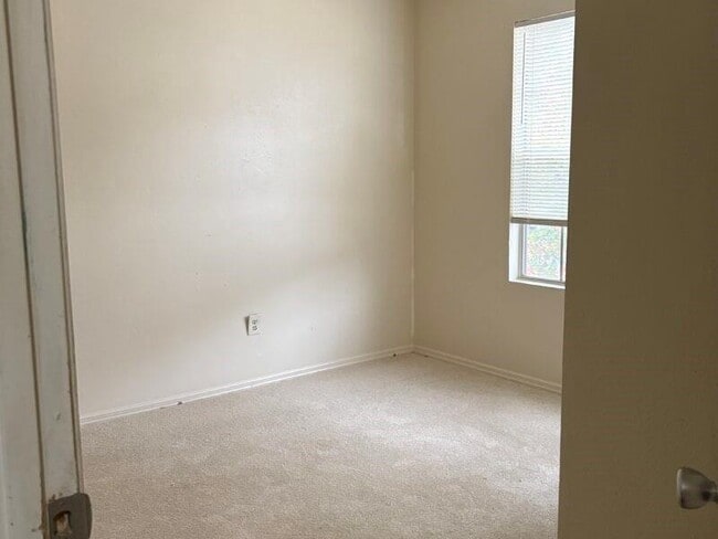 Foto del edificio - 4973 Windsor Downs Ln