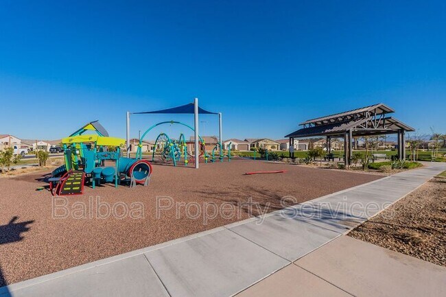 Building Photo - 5532 S Dillon Cir