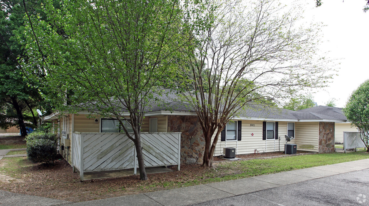 Building Photo - 7002 Lanier Dr