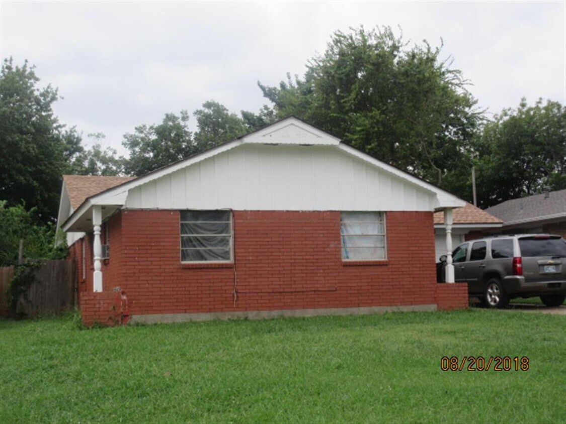 Foto principal - 320 NW 87th St