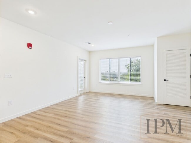 Interior Photo - The Flats At Hampden