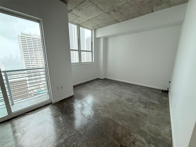 Foto del edificio - 133 NE 2nd Ave